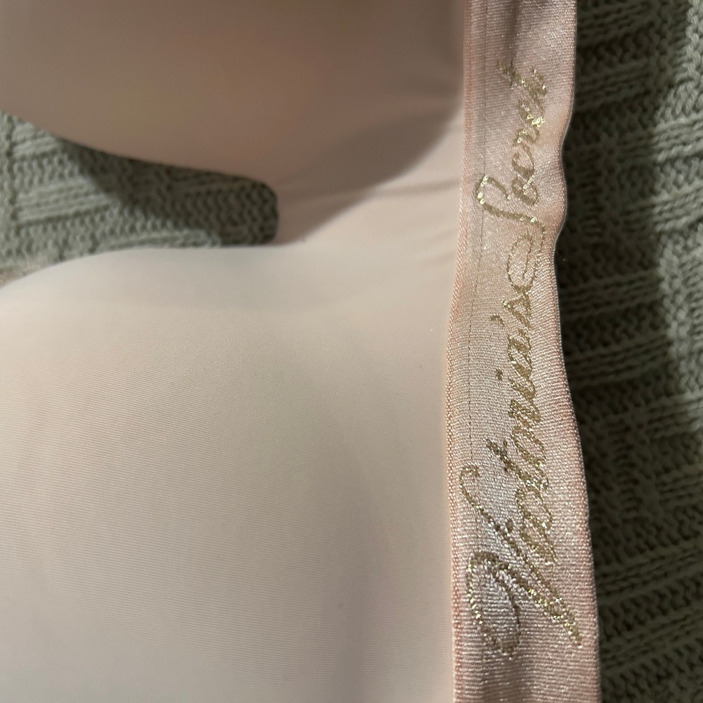 Victoria's Secret Pink T-Shirt Lightly Lined Wireless Lace Bra 32DDD Pink - Picture 7 of 10